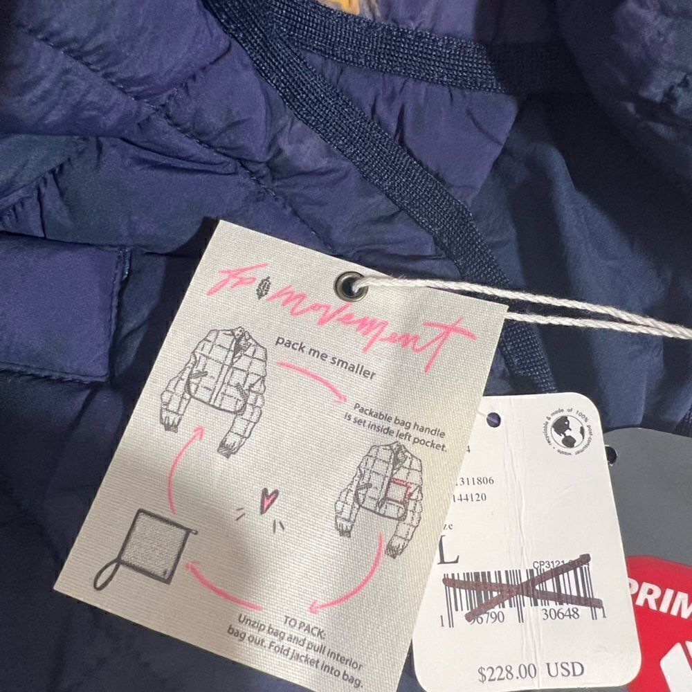 FREE PEOPLE MOVEMENT PIPPA PACKABLE JACKET NWT LARGE - Picture 5 of 12
